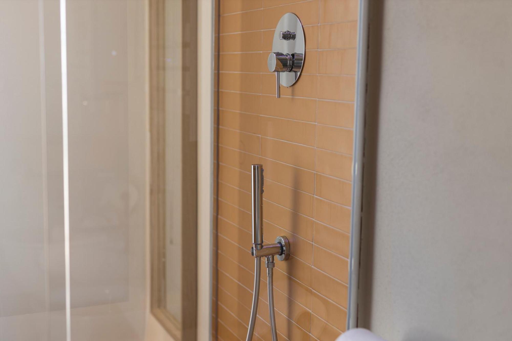 Luci Sul Mare -Boutique Rooms Follonica Exterior photo